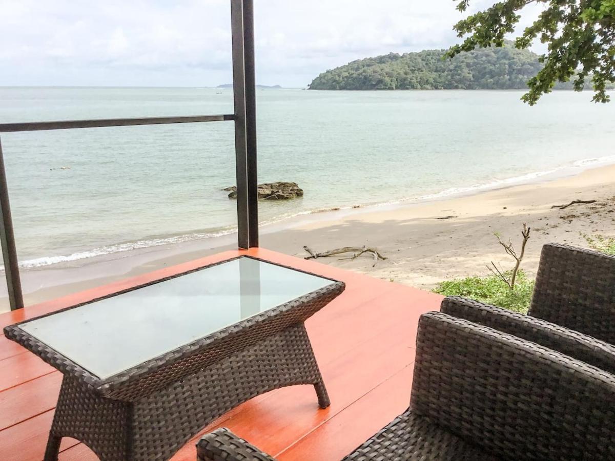 Koh Sirey Beachfront Pool Rumah liburan *