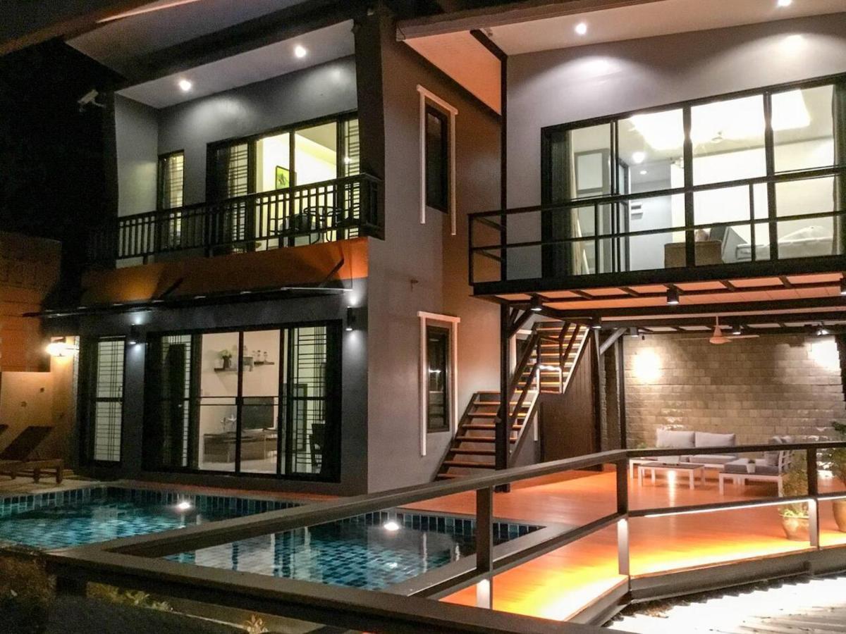 Rumah liburan Koh Sirey Beachfront Pool *